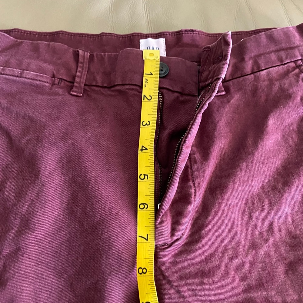 4/15 💖Gap Shorts! Size-31 - Picture 4 of 7